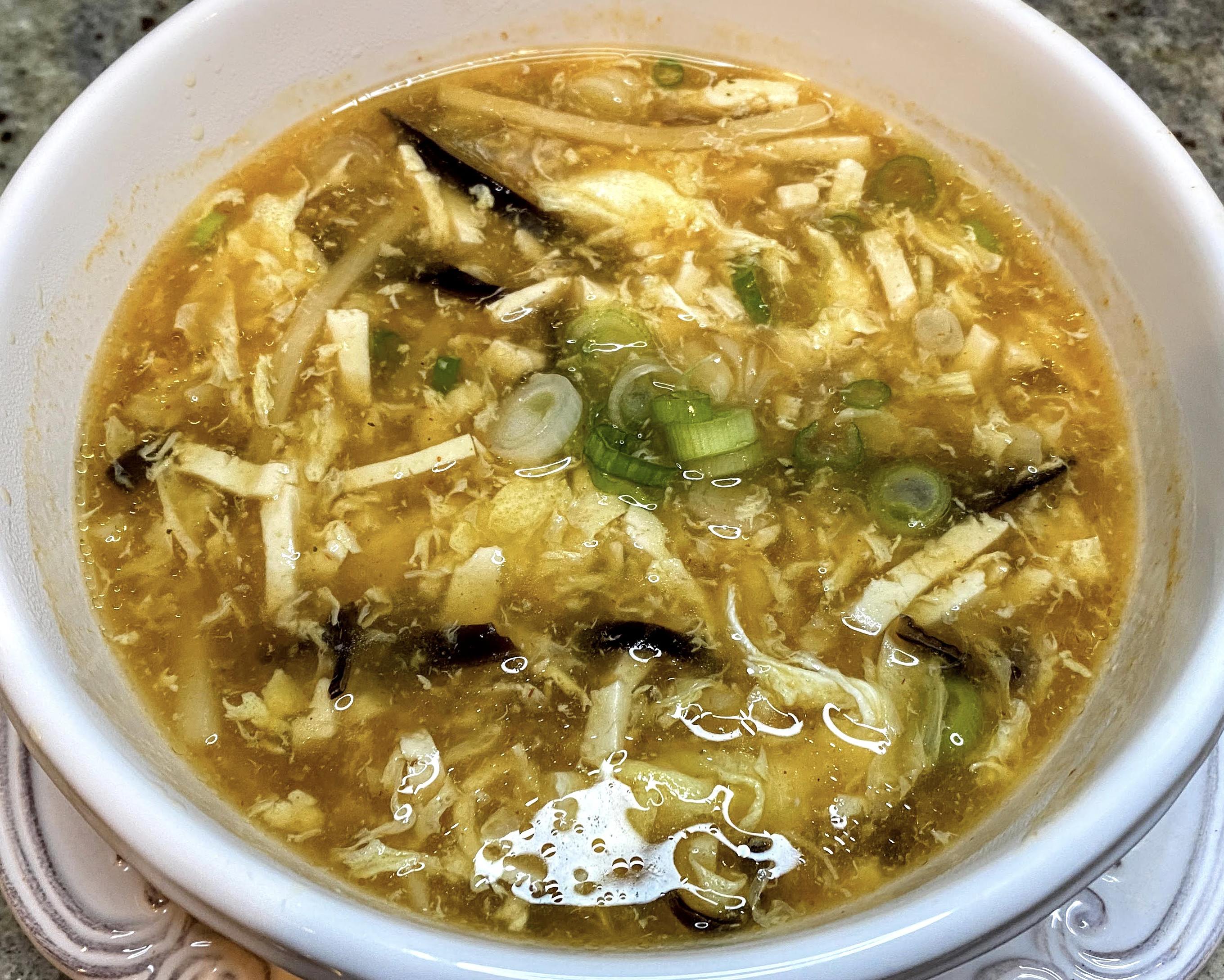 Hot and Sour Soup (酸辣湯)